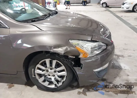 2015 Nissan Altima 2.5 S from USA, damaged, VIN 1N4AL3AP0FC581165